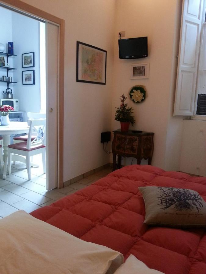 Monti'S Holiday Apartment โรม ภายนอก รูปภาพ